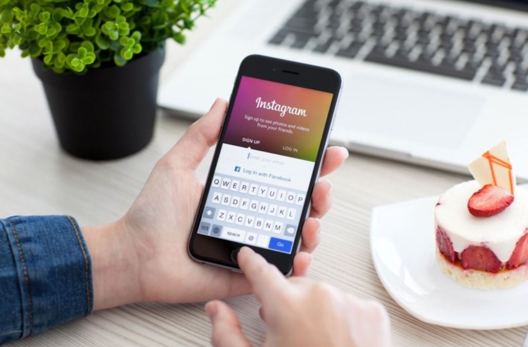 Cara Melihat Arsip Instagram Orang Lain dengan Mudah - Blogger Koplo